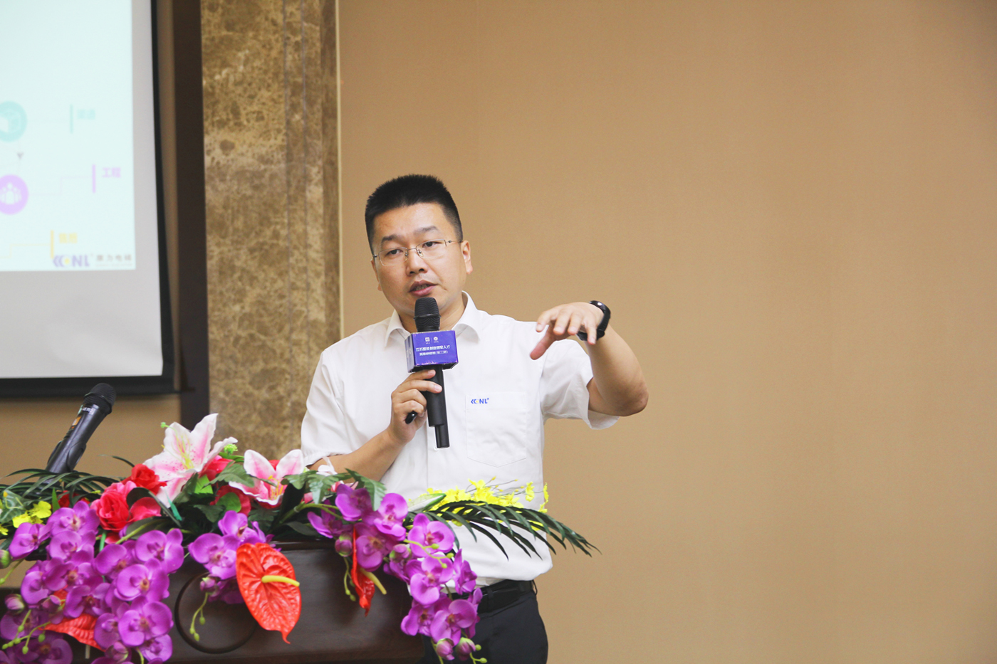 IMG_5720(1).jpg IMG_5720(1).jpg